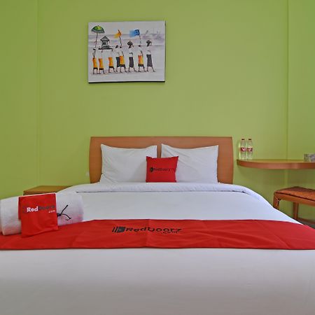 Reddoorz Plus @ Mahendradatta Denpasar מראה חיצוני תמונה